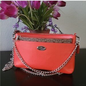 Coach Orange Leather East/West Pop Up
Pouch Crossbody Bag F52597